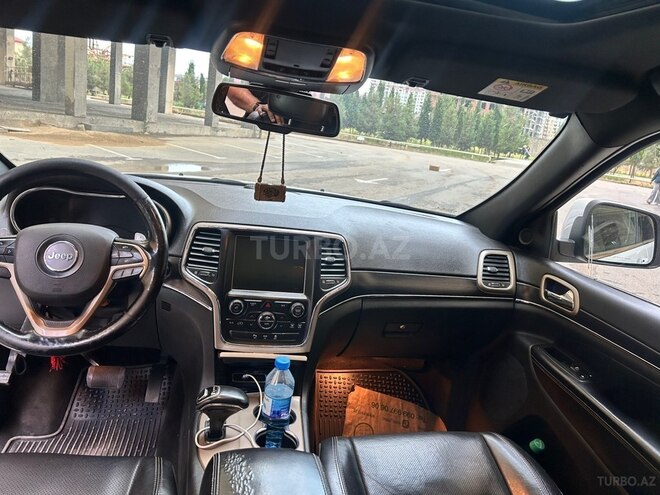 Jeep Grand Cherokee-14