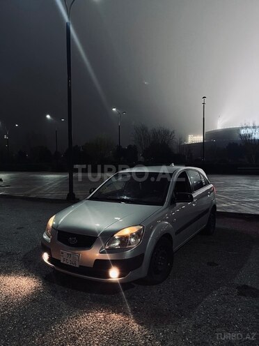 Kia Rio-4