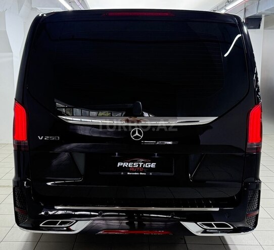 Mercedes V 250-6