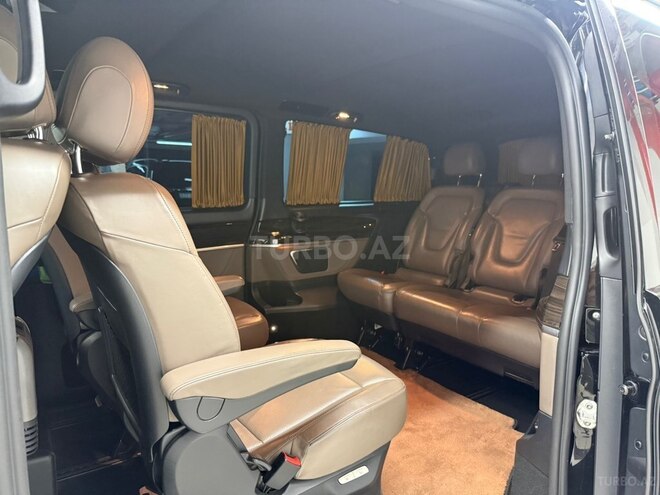 Mercedes V 250-11