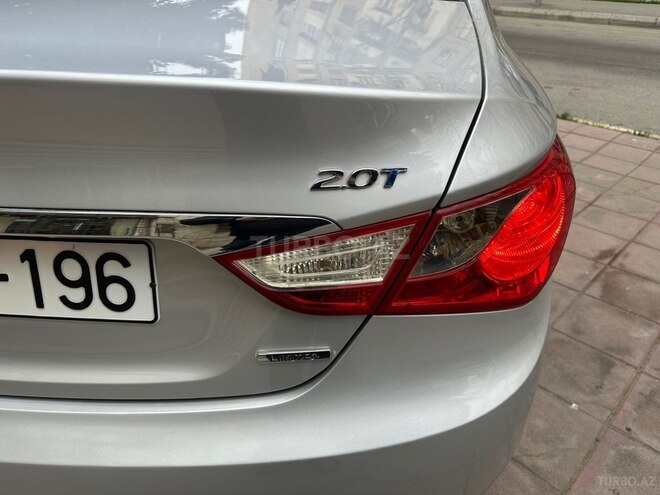 Hyundai Sonata-2