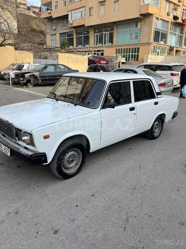 LADA (VAZ) 2107-15