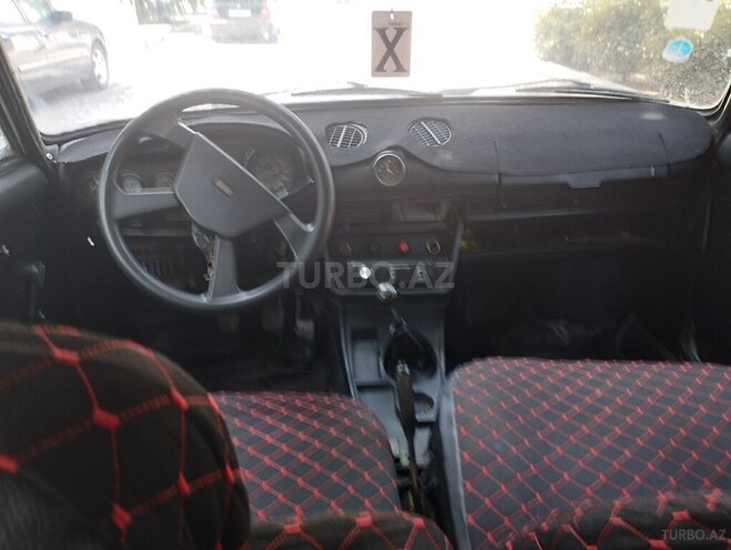 LADA (VAZ) 2106-5