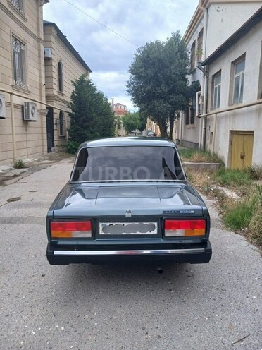 LADA (VAZ) 2107-2