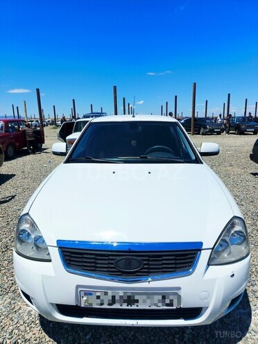 LADA (VAZ) Priora-1
