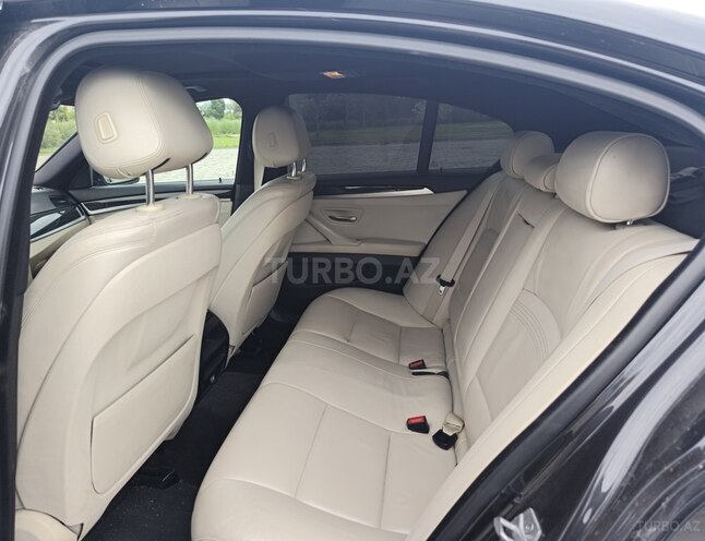 BMW 528-9