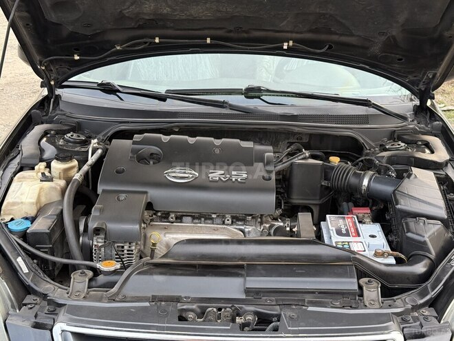 Nissan Altima-10