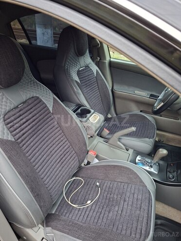 Nissan Altima-18