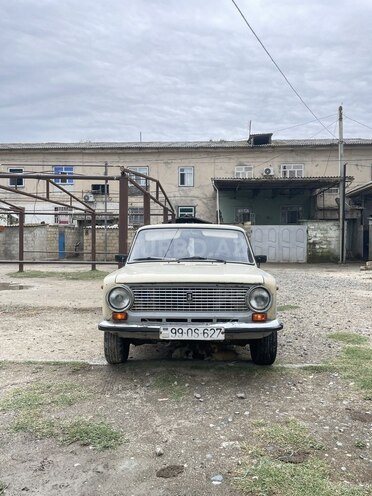 LADA (VAZ) 21011-1