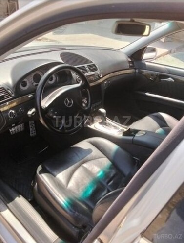 Mercedes E 320-3