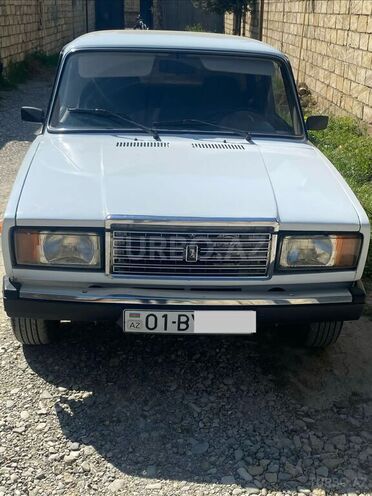 LADA (VAZ) 2107-1