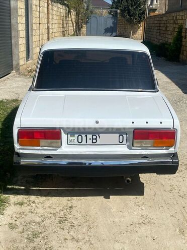 LADA (VAZ) 2107-2