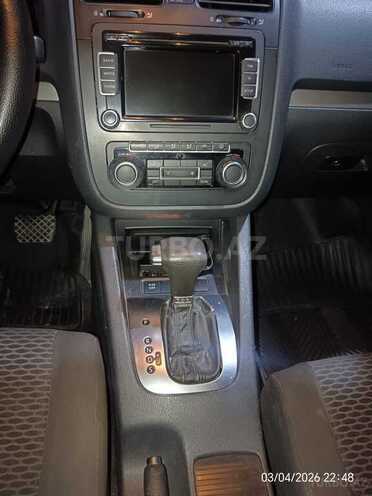 Volkswagen Jetta-6