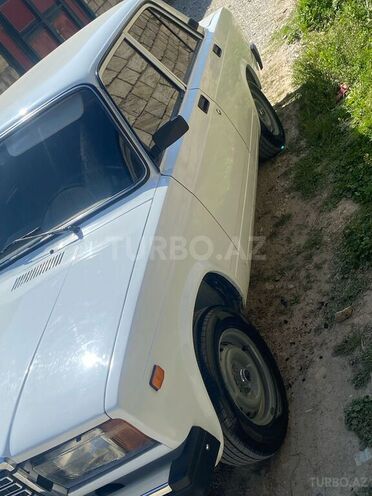 LADA (VAZ) 2107-15