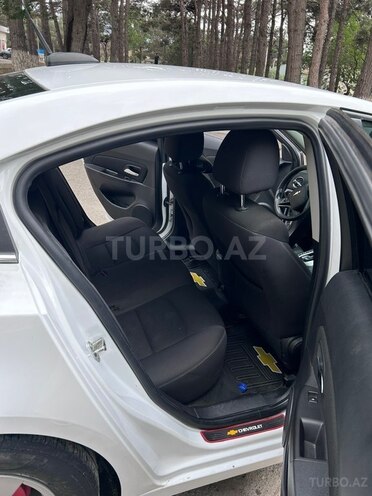 Chevrolet Cruze-4
