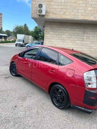 Toyota Prius-8