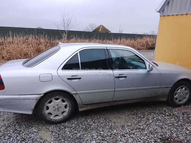 Mercedes C 180-3