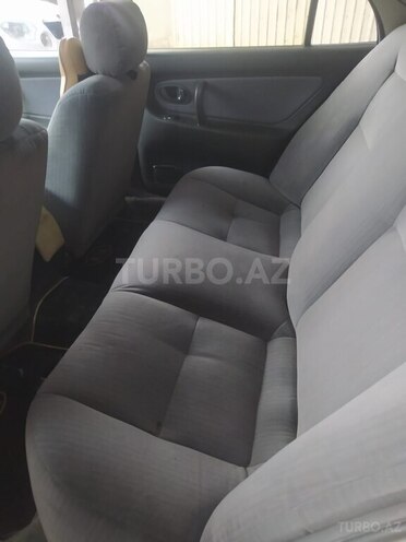 Mitsubishi Galant-2