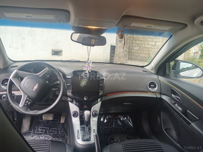Chevrolet Cruze-2