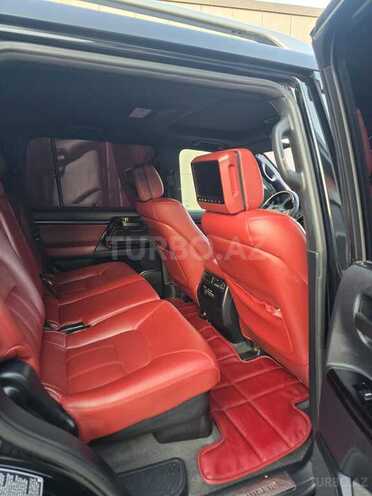 Toyota Land Cruiser-12