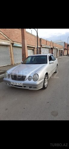 Mercedes E 220-4