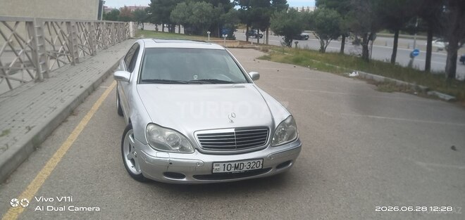Mercedes S 320-1