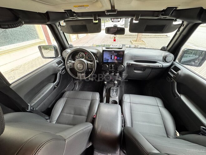 Jeep Wrangler-10