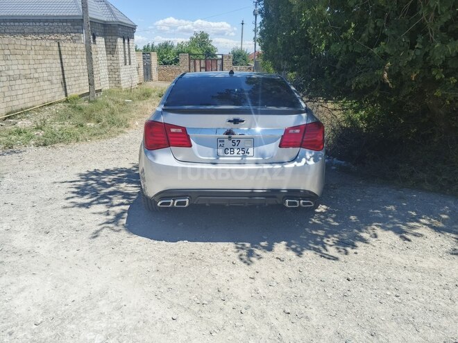 Chevrolet Cruze-8