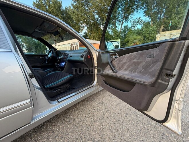 Mercedes E 200-9