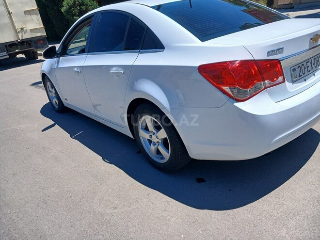 Chevrolet Cruze-5
