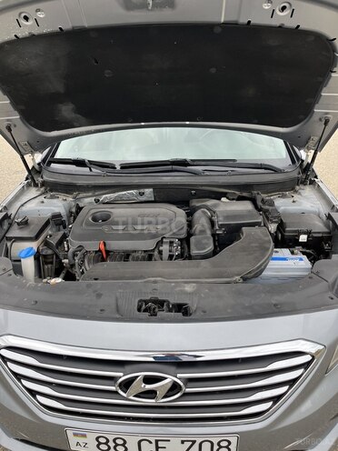 Hyundai Sonata-10