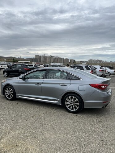Hyundai Sonata-4