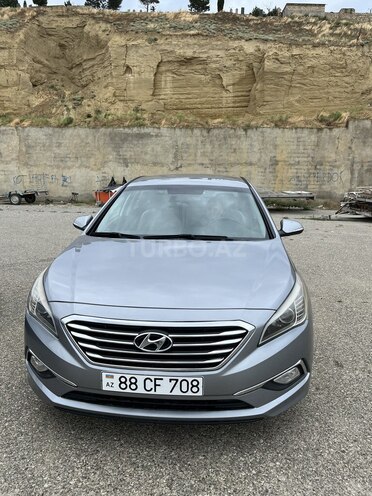 Hyundai Sonata-1