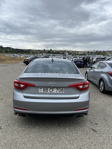 Hyundai Sonata-6