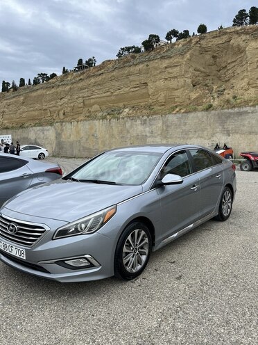 Hyundai Sonata-2