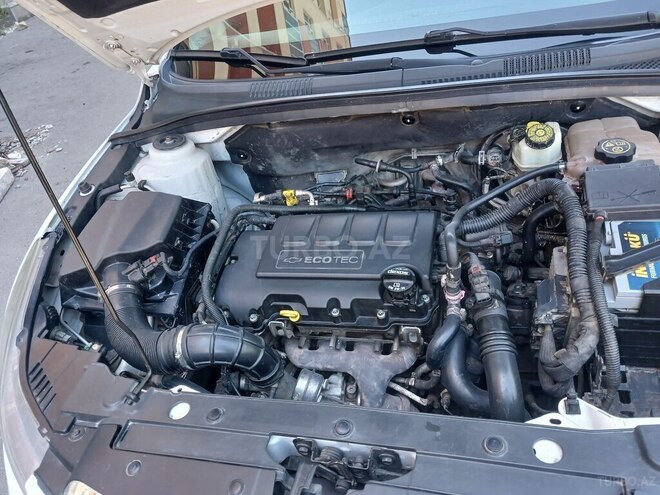 Chevrolet Cruze-17