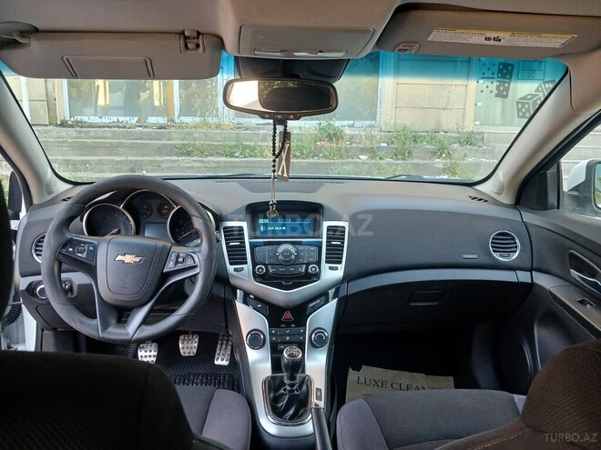 Chevrolet Cruze-14