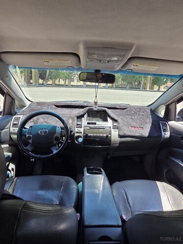 Toyota Prius-10