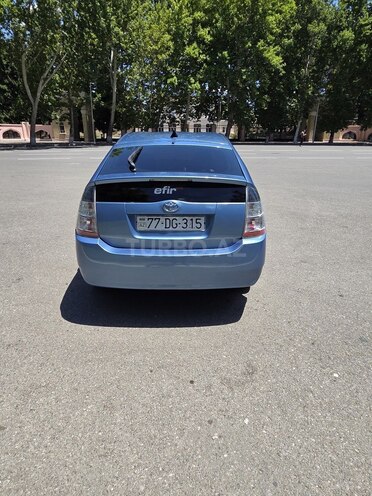 Toyota Prius-7