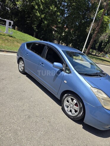 Toyota Prius-3