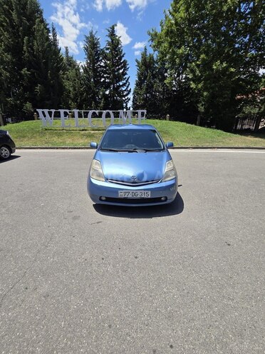 Toyota Prius-2