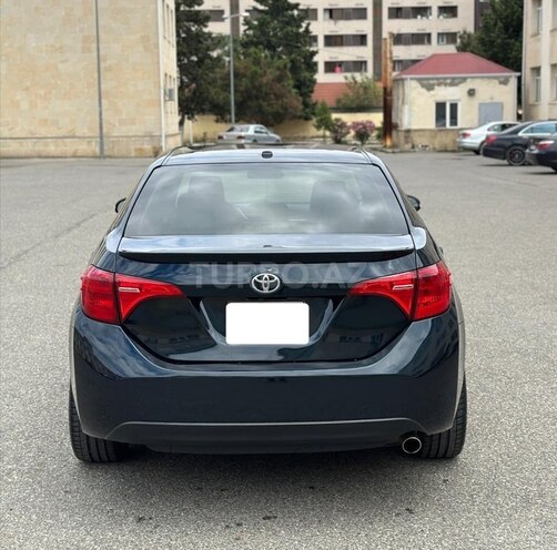 Toyota Corolla-7