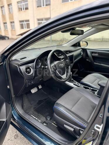 Toyota Corolla-8