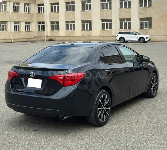 Toyota Corolla-4