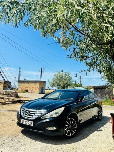 Hyundai Sonata-2