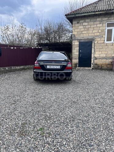 Mercedes E 320-3