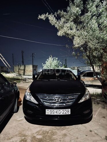 Hyundai Sonata-1