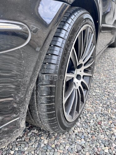 Mercedes E 320-5