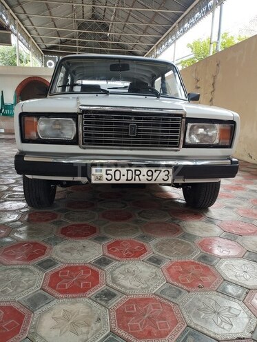 LADA (VAZ) 2107-1