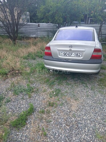 Opel Vectra-2